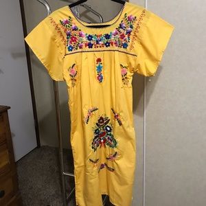 Vintage Embroidered Mexican Dress